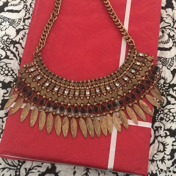 Jewelry - Statement Necklace